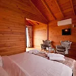 Gizemli Nehir Hotel *